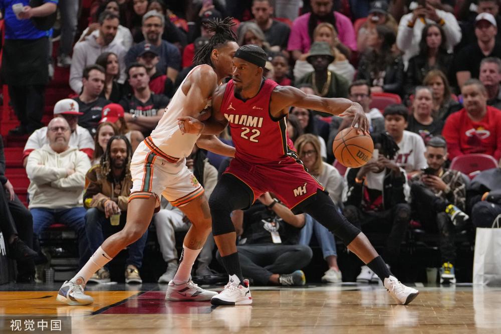 其中引人注 其中引人注